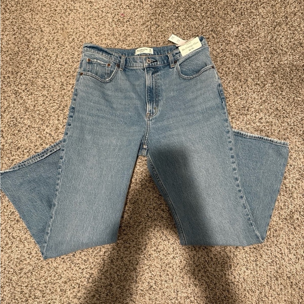 NWT Abercrombie Vintage High Rise Flare Jeans